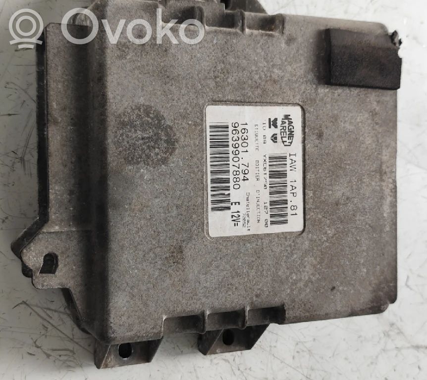 Peugeot 206 Engine control unit/module 
