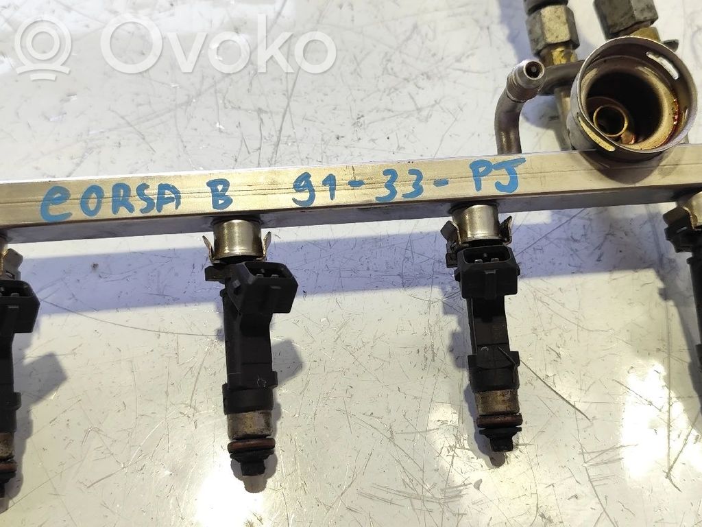 Opel Corsa B Listwa wtryskowa 