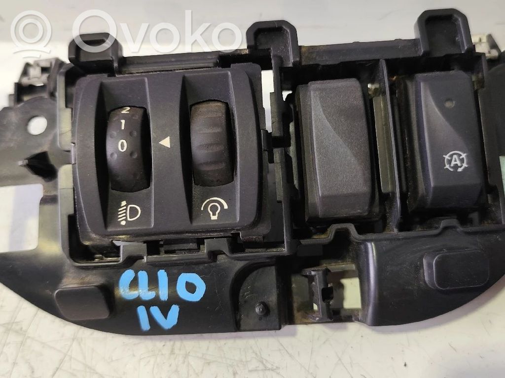 Renault Clio IV Interruptor de control multifunción 