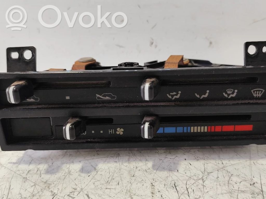 Toyota Corolla E90 Climate control unit 