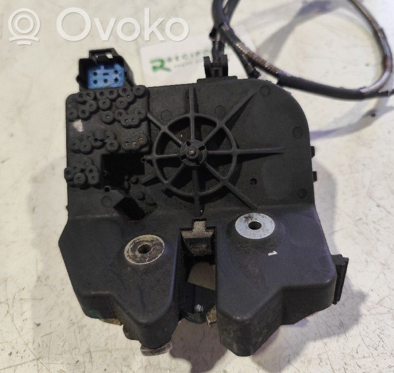 Ford Focus Tailgate exterior lock 