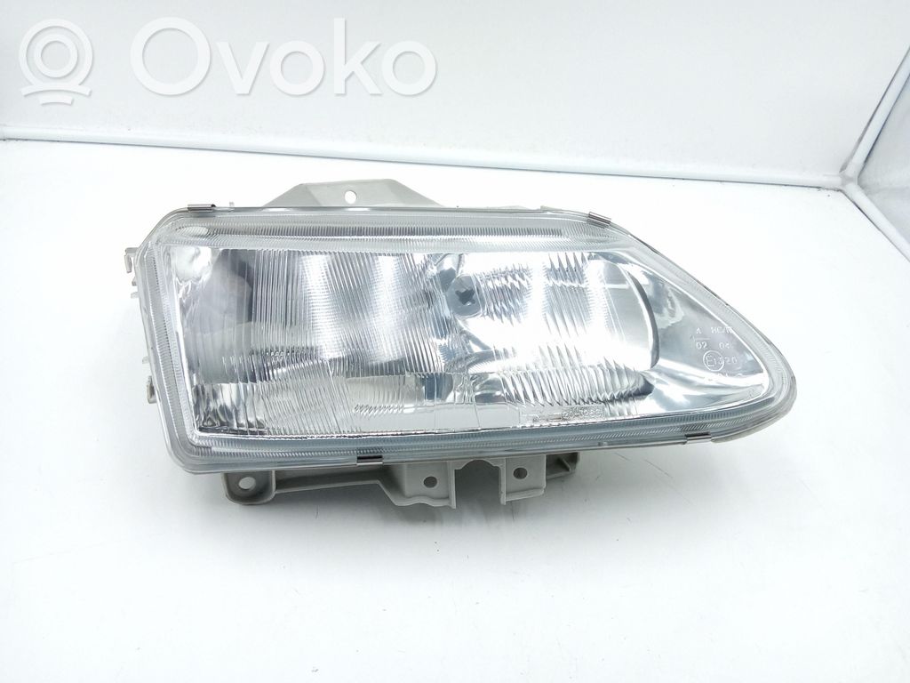 Renault Laguna I Phare frontale 