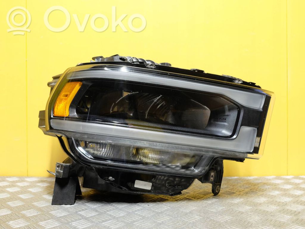 Dodge RAM 2500 DR Faro/fanale 