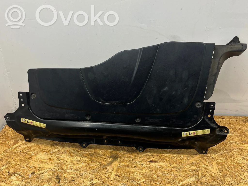 BMW 7 E65 E66 Variklio dangtis (apdaila) 