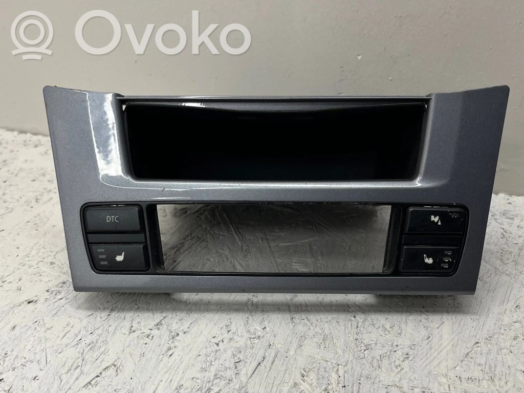 BMW 5 E60 E61 Glove box central console 