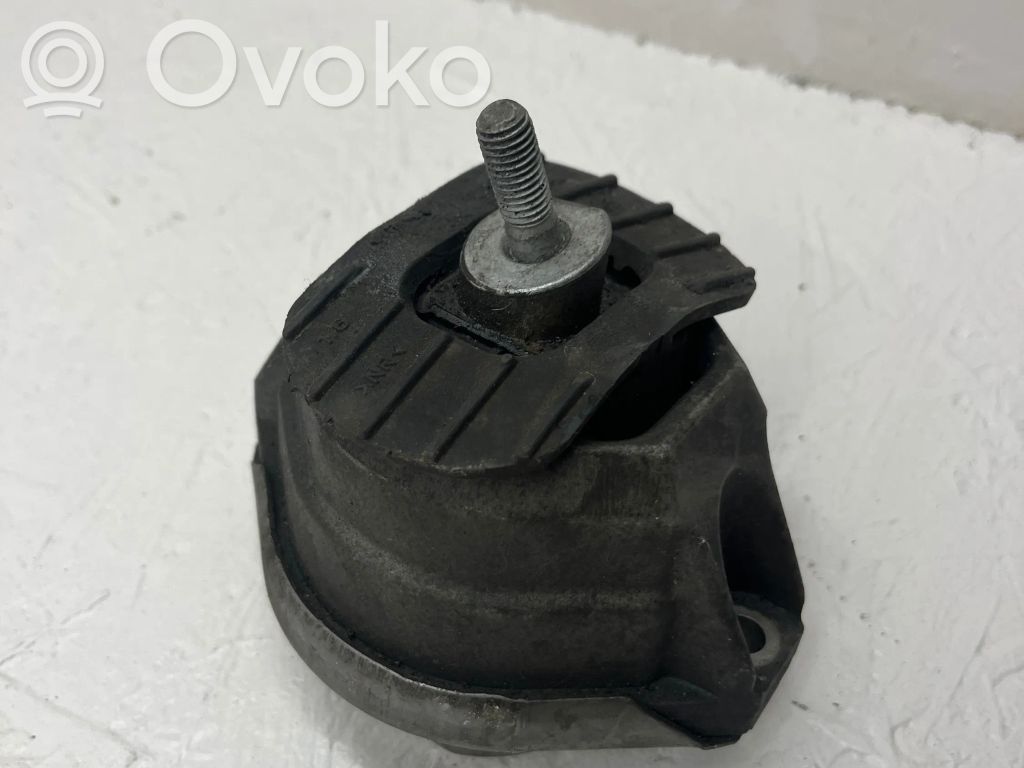 BMW 5 E60 E61 Engine mount bracket 