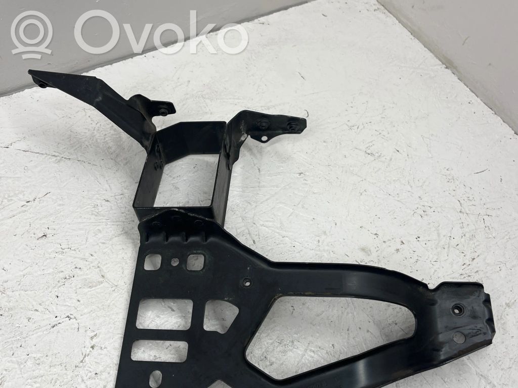 BMW 5 E60 E61 Front bumper mounting bracket 