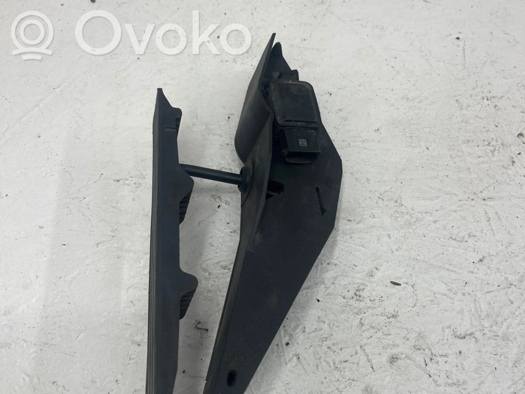 BMW 5 E60 E61 Akceleratoriaus pedalas 