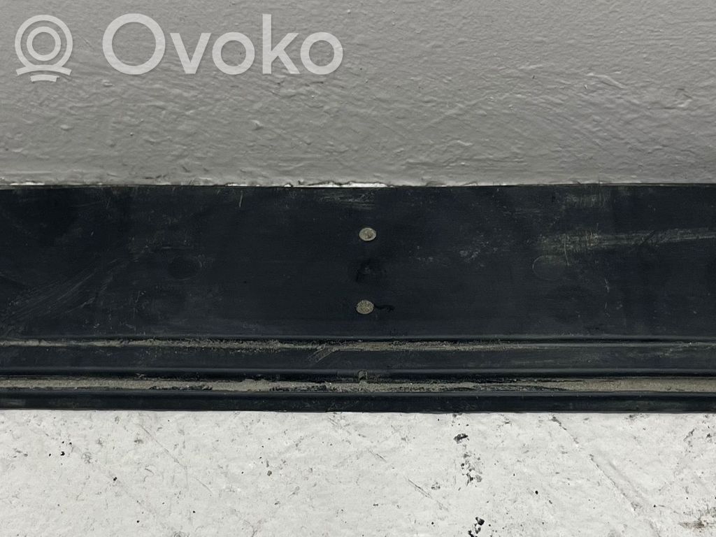 BMW 5 E60 E61 Kita salono detalė 
