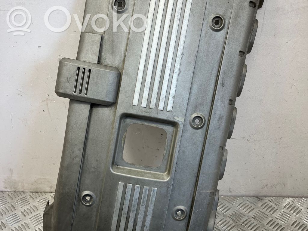 BMW 3 E90 E91 Engine cover (trim) 