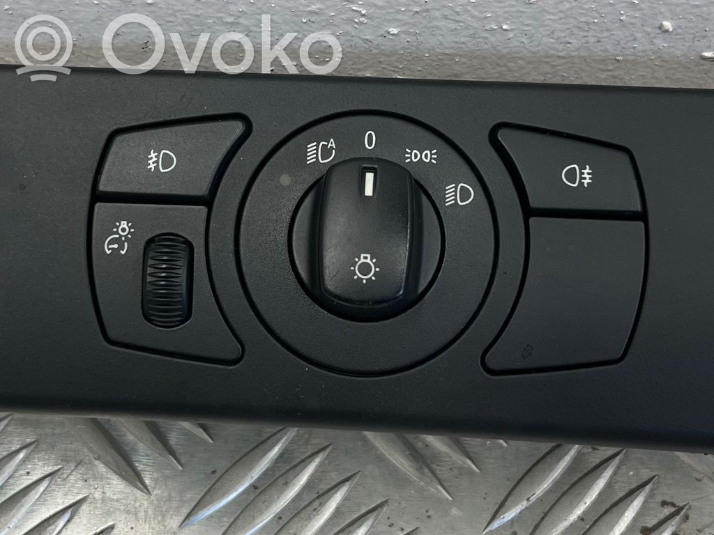 Light switch   6953735,33290403,3006041005616