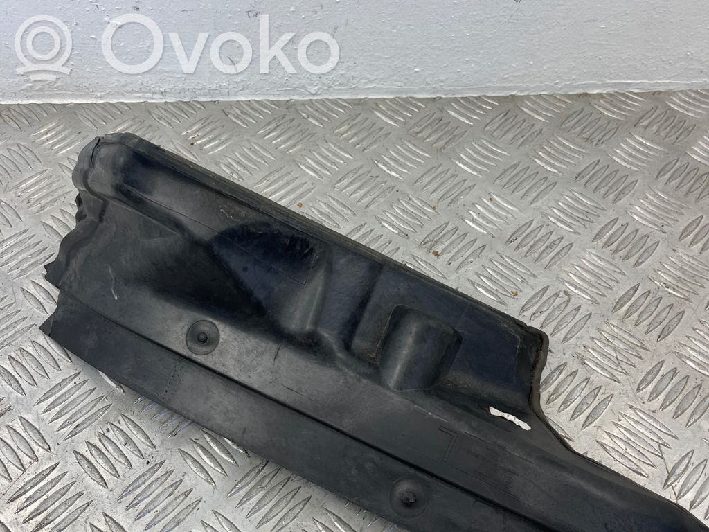 BMW 5 F10 F11 Inne części komory silnika 