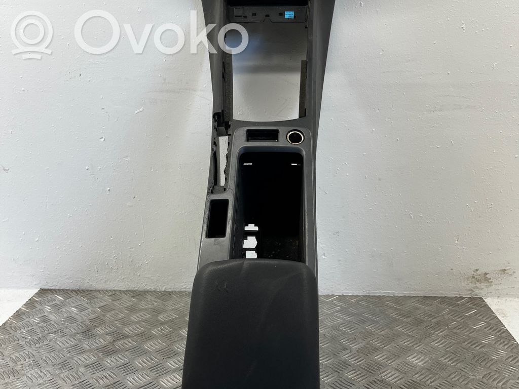 Volvo V50 Centrālā konsole 