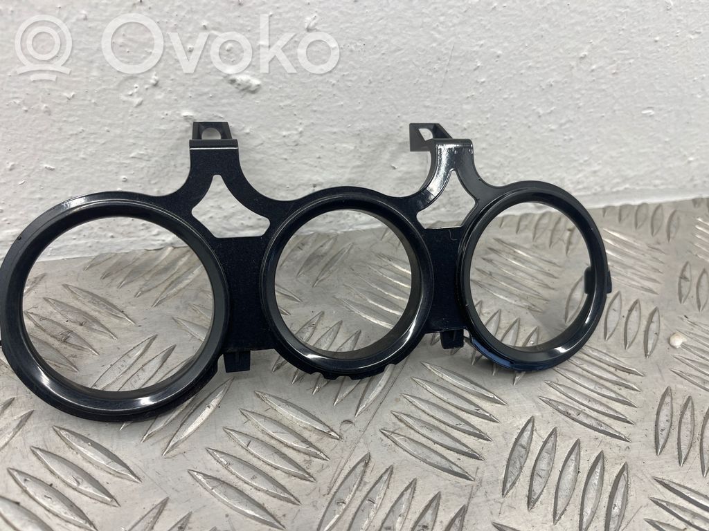 Mazda 6 Radio/GPS head unit trim 