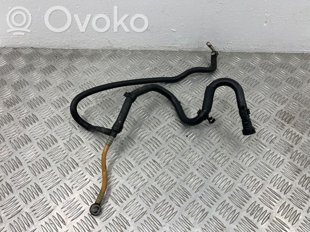 BMW 5 E60 E61 Fuel line pipe 