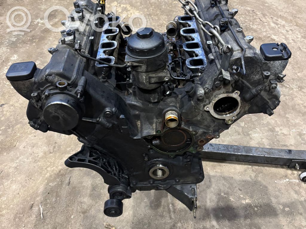 BMW 7 E65 E66 Variklis 