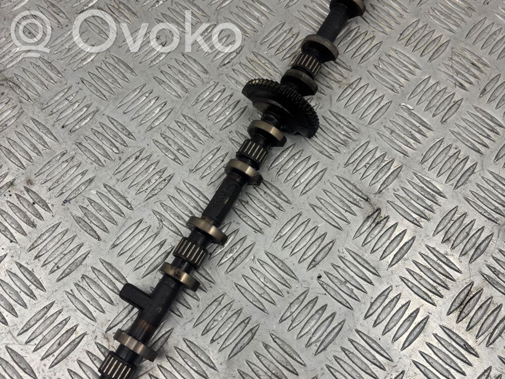 BMW 5 E60 E61 Sadales vārpsta 