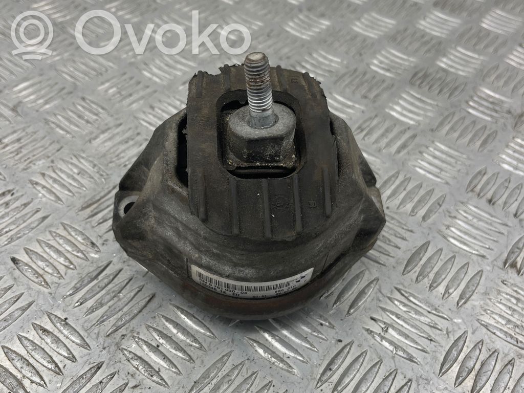 BMW 5 E60 E61 Engine mount bracket 