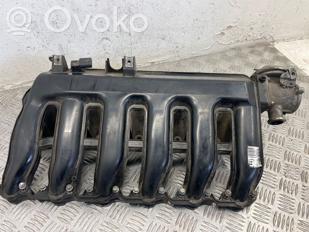 Kolektorius įsiurbimo   7790701