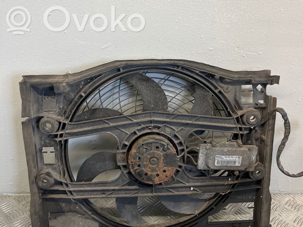 BMW 3 E46 Elektrisks radiatoru ventilators 