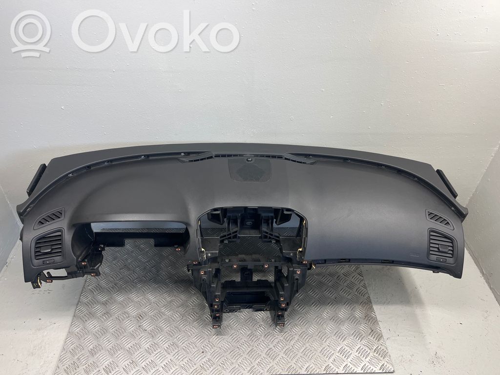 Opel Insignia A Panelis 