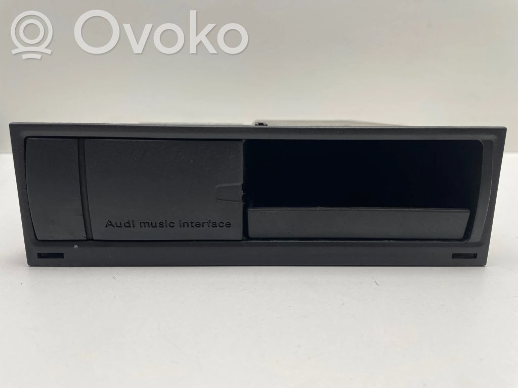 Audi Q7 4L Head unit multimedia control 