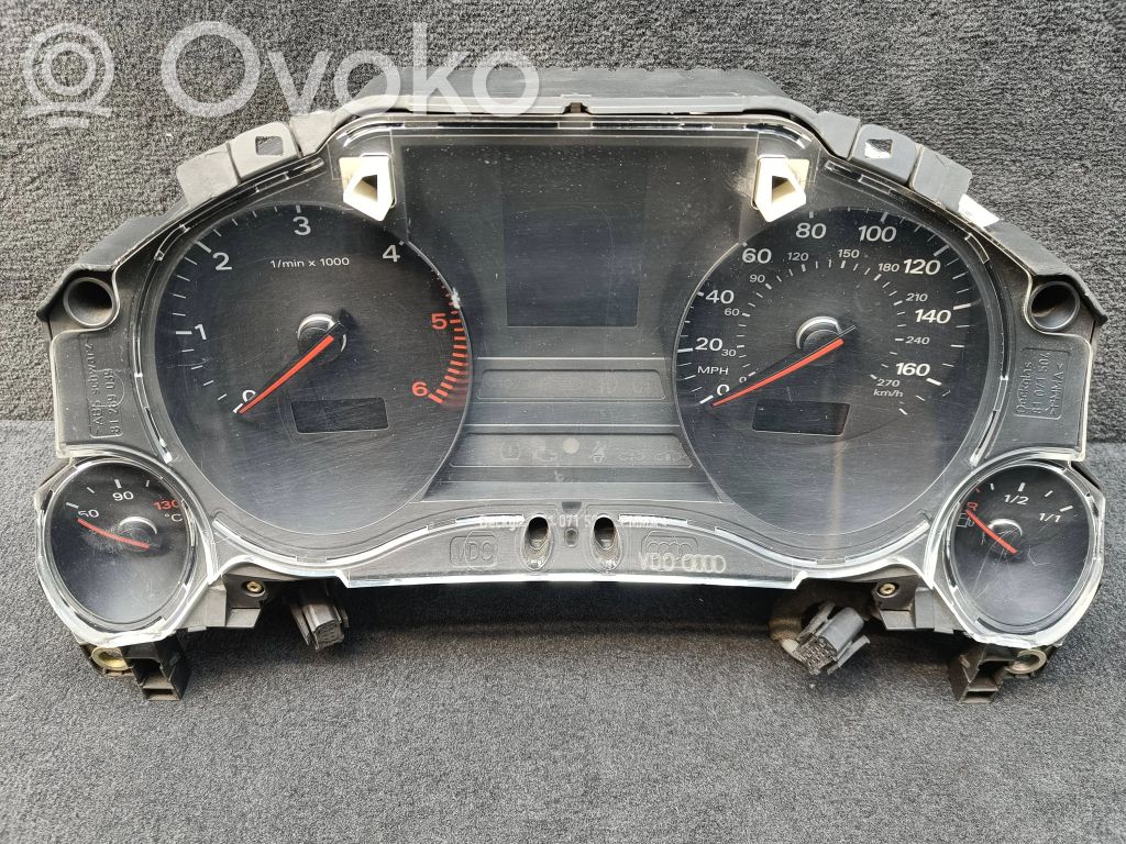 Audi A8 S8 D3 4E Nopeusmittari (mittaristo) 