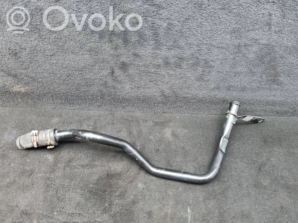 Audi A8 S8 D3 4E Engine coolant pipe/hose 