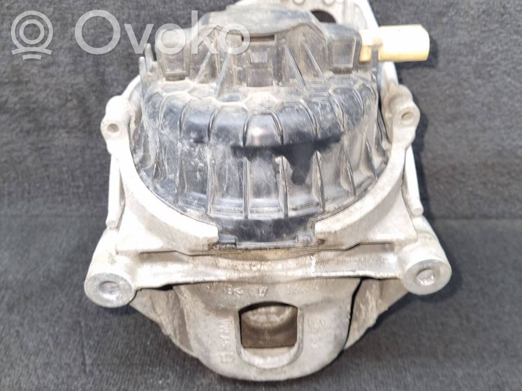 Audi Q7 4M Engine mount bracket 
