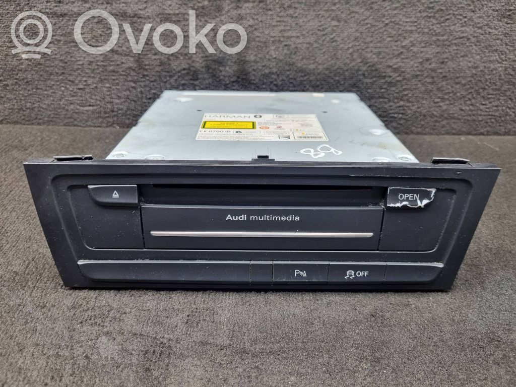 Audi A4 S4 B8 8K Unidad delantera de radio/CD/DVD/GPS 