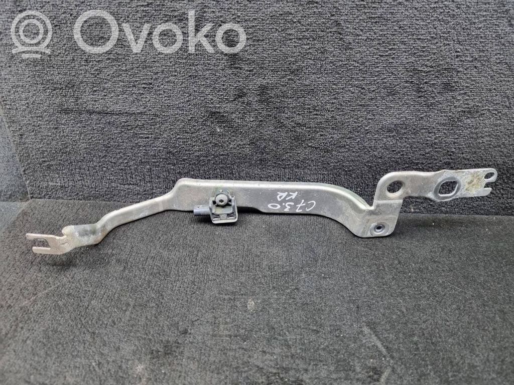 Audi A6 Allroad C7 Fender mounting bracket 