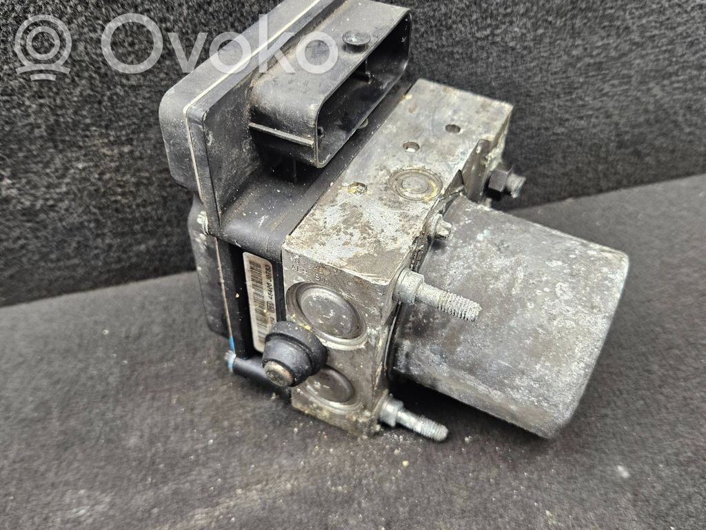 Audi A6 S6 C6 4F ABS bloks 