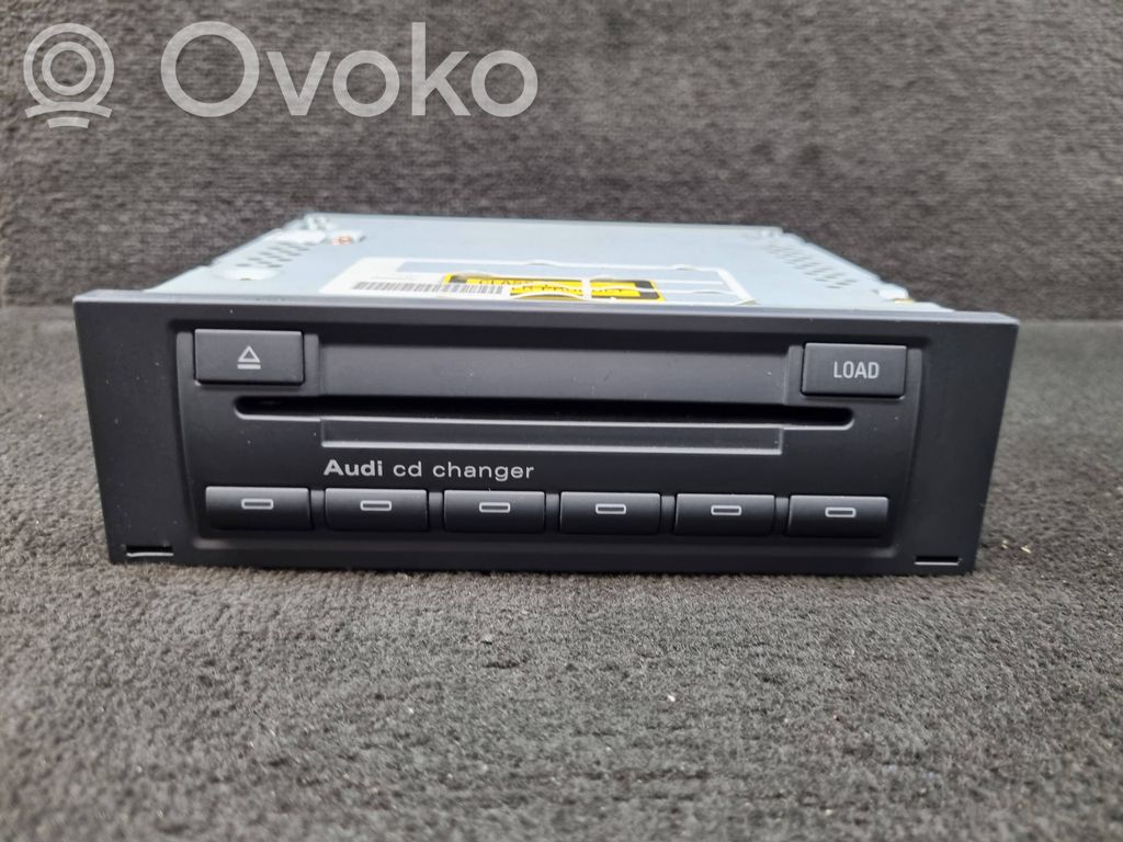 Audi A4 S4 B7 8E 8H CD/DVD keitiklis 
