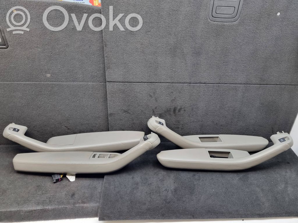 Audi A8 S8 D3 4E Aizvēršanas rokturis / dekoratīvā apdare 