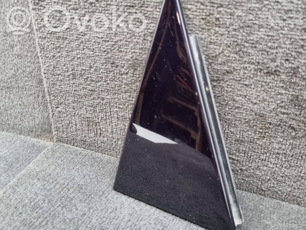Audi A6 Allroad C7 Takaoven lasin muotolista 