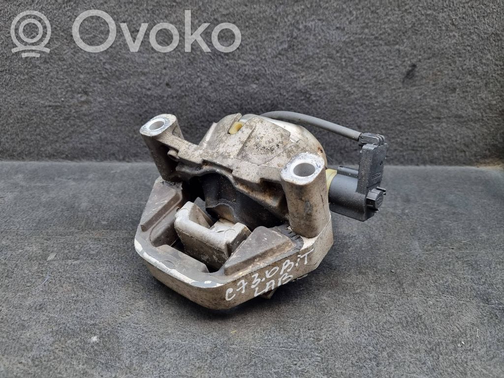 Audi A6 Allroad C7 Engine mount bracket 