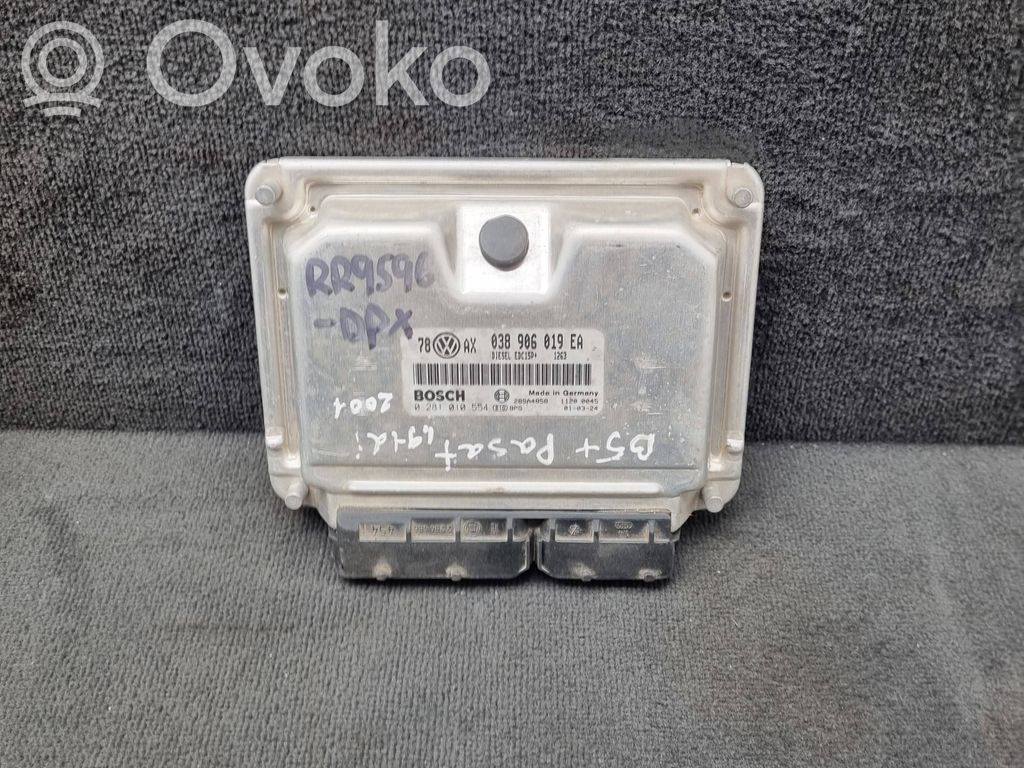 Volkswagen PASSAT B5.5 Engine control unit/module 