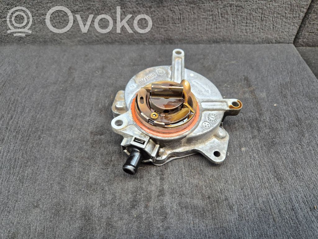 Audi A6 S6 C6 4F Vakuumo pompa 