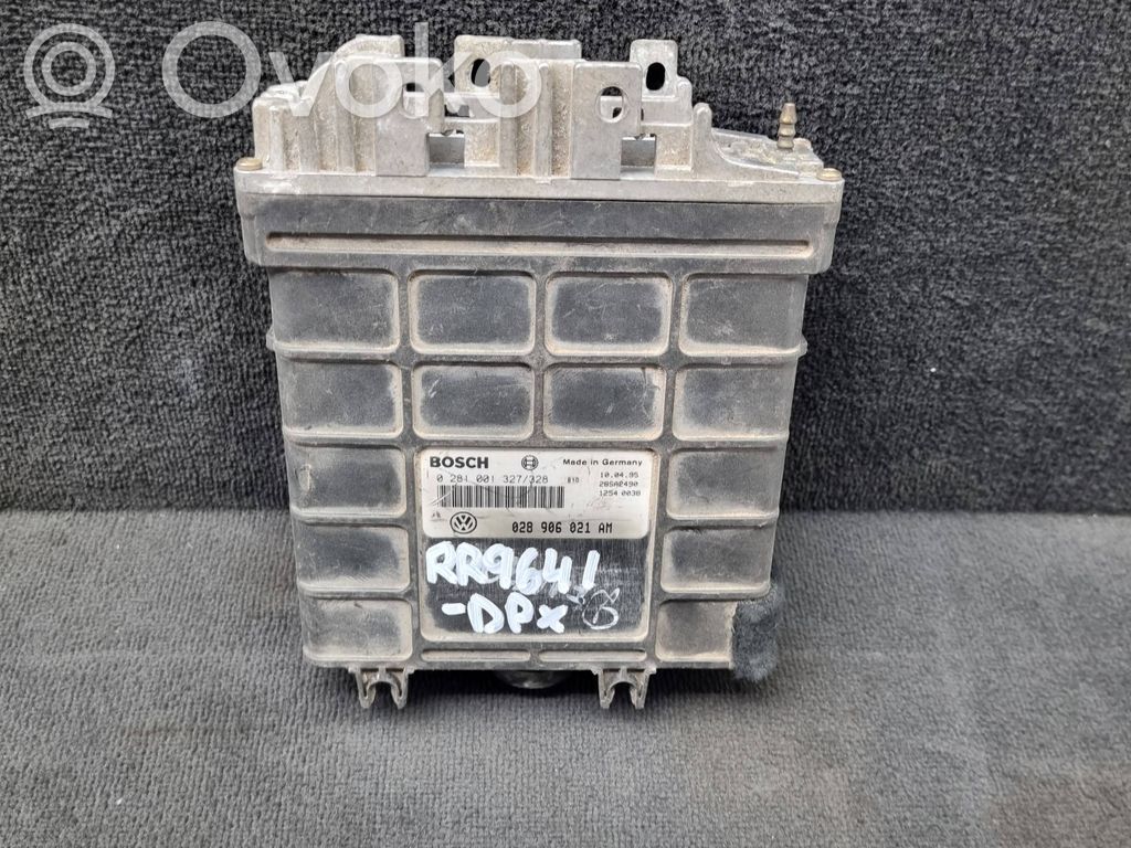 Volkswagen PASSAT B4 Engine control unit/module 