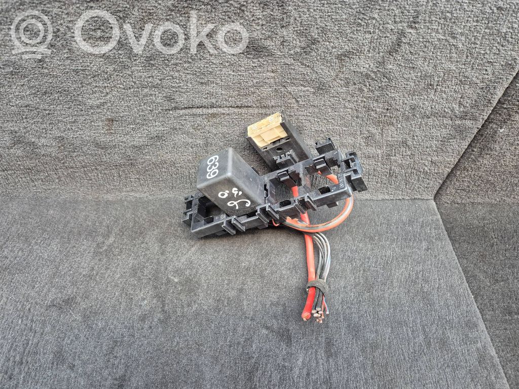 Audi A6 S6 C6 4F Fuse box set 