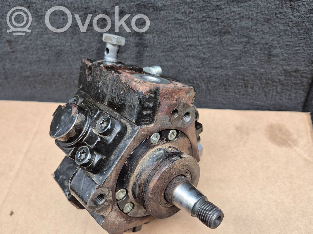 Audi A4 S4 B7 8E 8H Fuel injection high pressure pump 