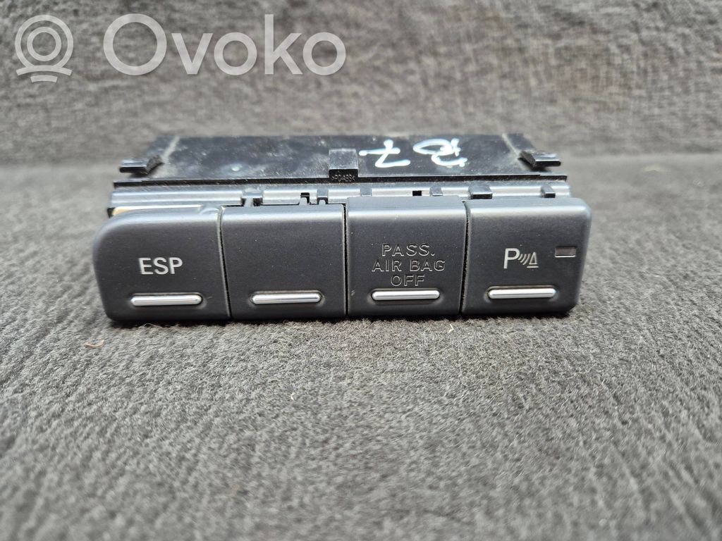 Audi A4 S4 B7 8E 8H A set of switches 
