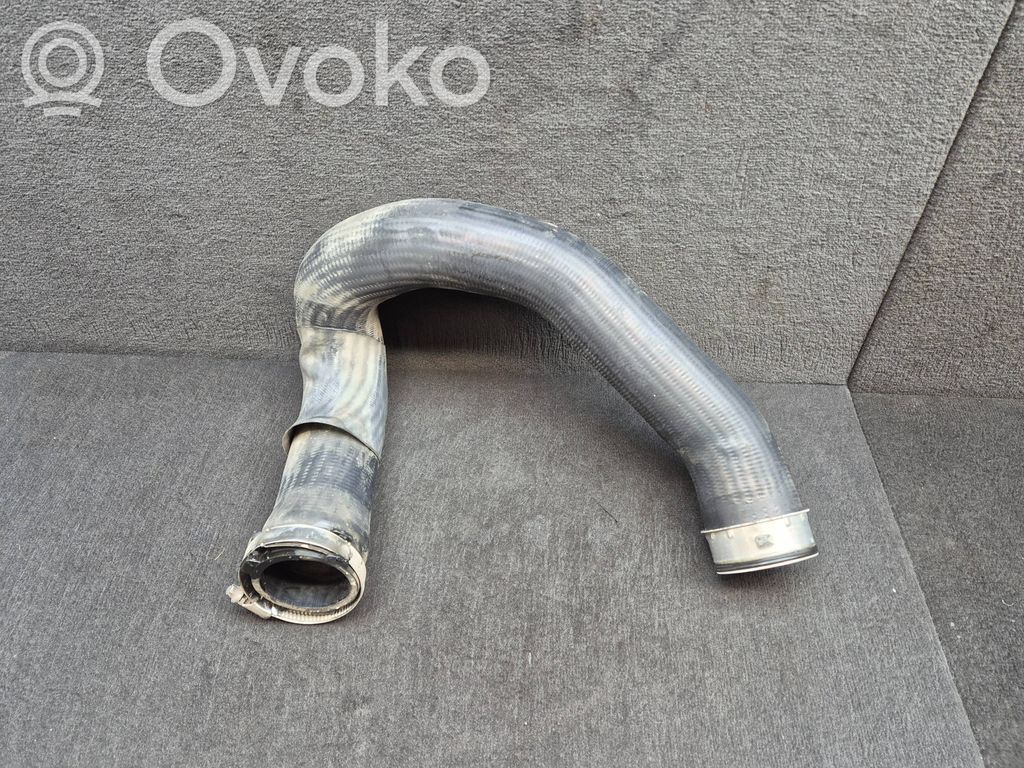 Audi A6 S6 C5 4B Tube d'admission de tuyau de refroidisseur intermédiaire 