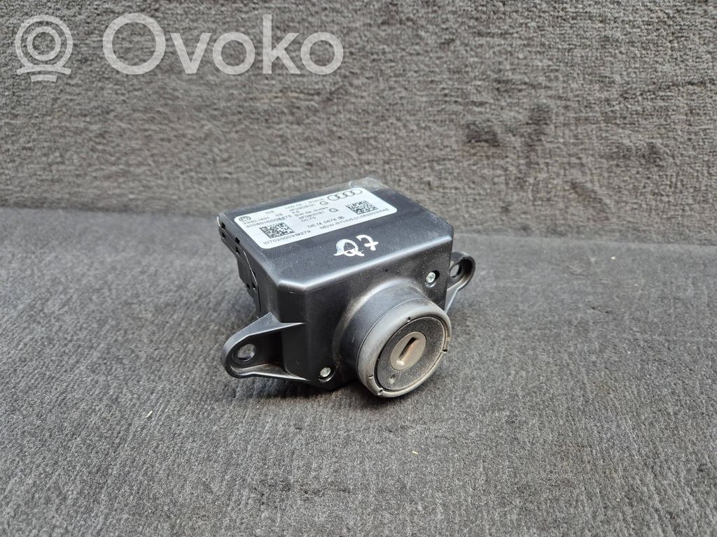 Audi Q7 4L Užvedimo spynelė 