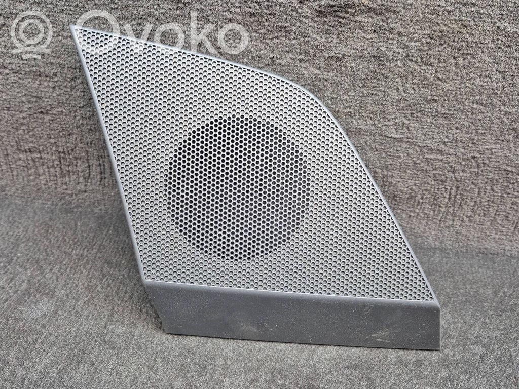 Maskownica głośnika bocznego deski rozdzielczej   4M0857228,4M08572286PS