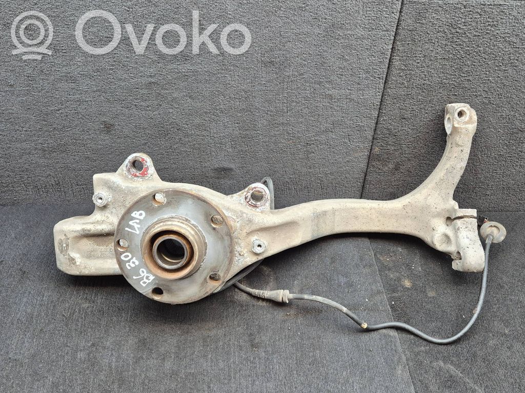 Audi A4 S4 B6 8E 8H Piasta koła przedniego 