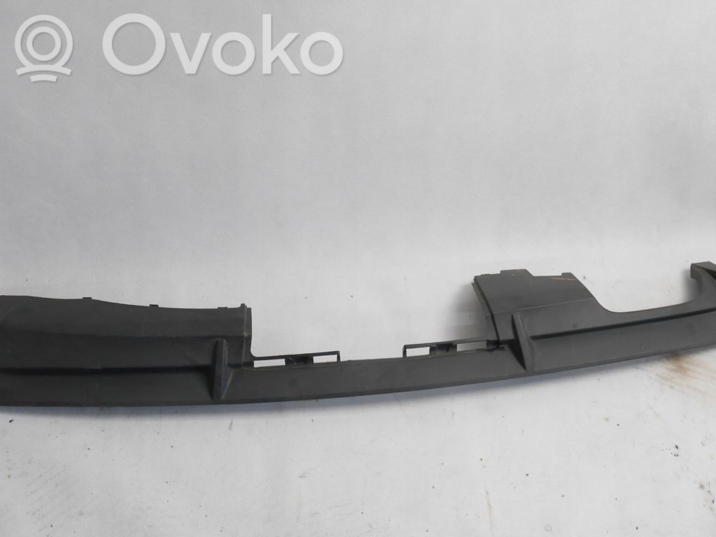 BMW X3 E83 Apatinė bamperio dalis 
