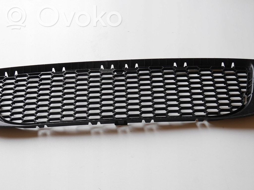BMW X3 E83 Front bumper lower grill 