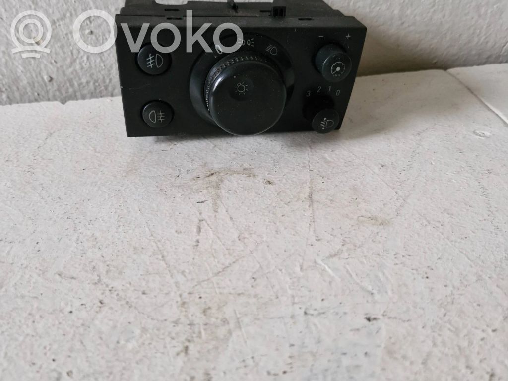 Light switch   13177066,4050050