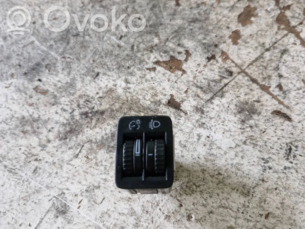 Headlight level height control switch   3C0941333A